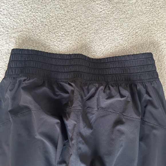Black Lululemon Jogger Pants - Sz 2 - Picture 10 of 10